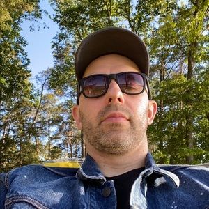 Meet your Posher, Jonathan